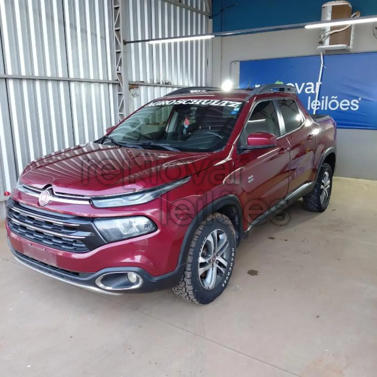 LOTE 040 - FIAT TORO FREEDOM MT D4 - ANO 2017/2018 - COMPLETO - SICREDI ESSENCIA