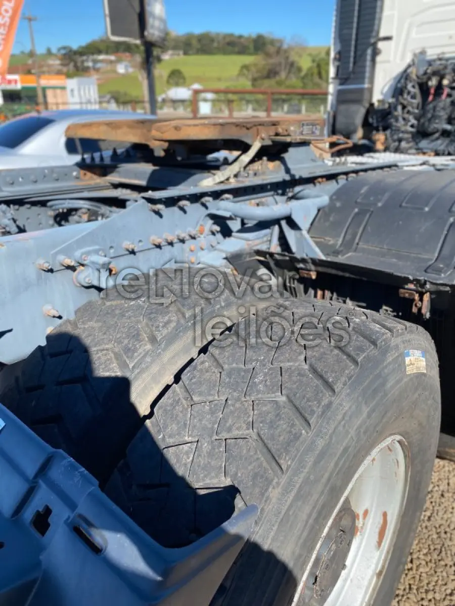 LOTE 026 - VOLVO/FH 540 6X4T - ANO 2017/2018 - SICREDI ALTOS DA SERRA - DEPOSITADO EM TAPEJARA/RS