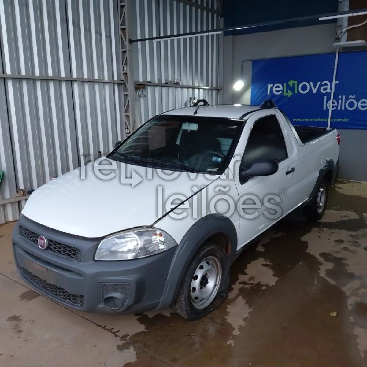 LOTE 073 - FIAT STRADA WORKING - ANO 2013/2014 - COMPLETO - SICREDI PLANALTO