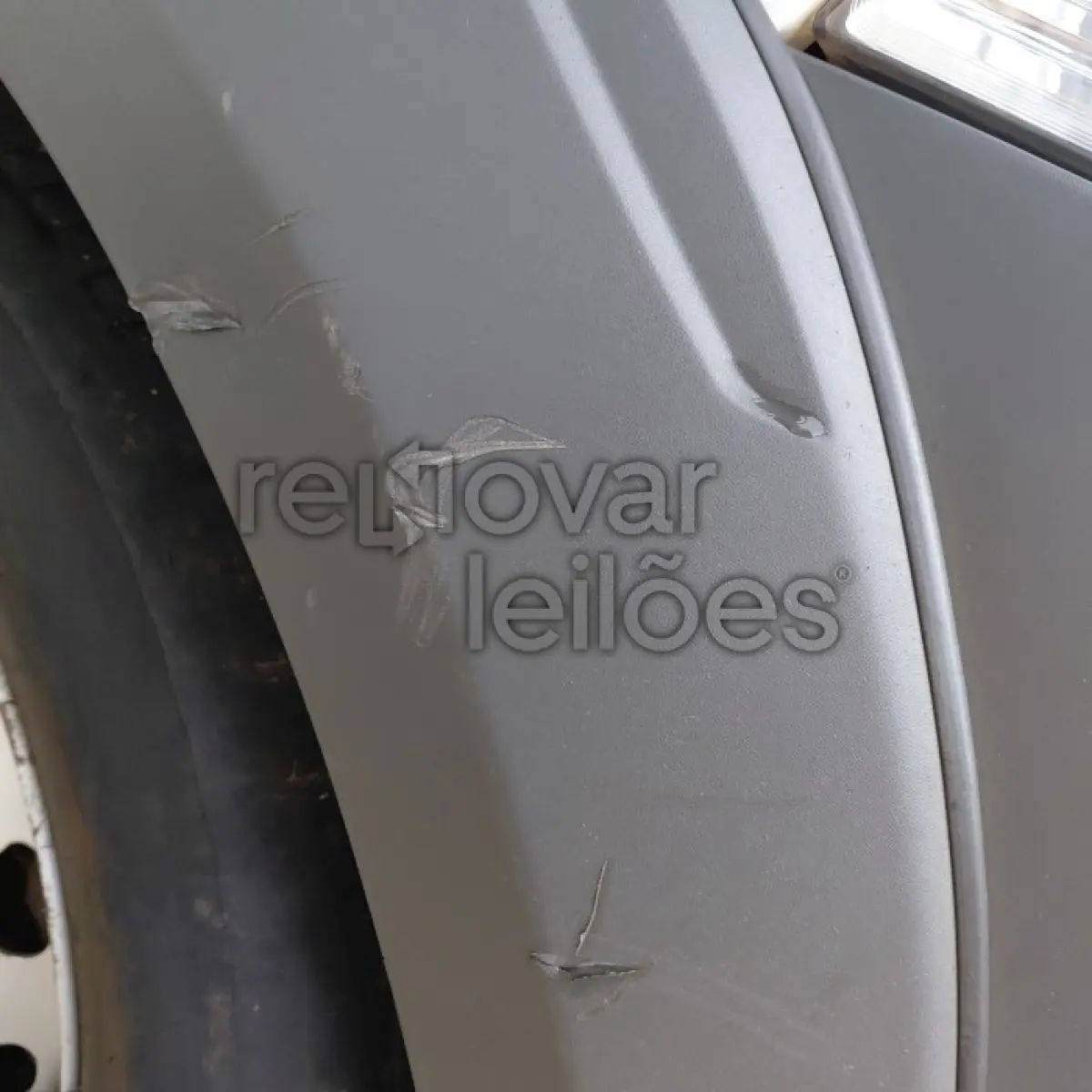 LOTE 073 - FIAT STRADA WORKING - ANO 2013/2014 - COMPLETO - SICREDI PLANALTO