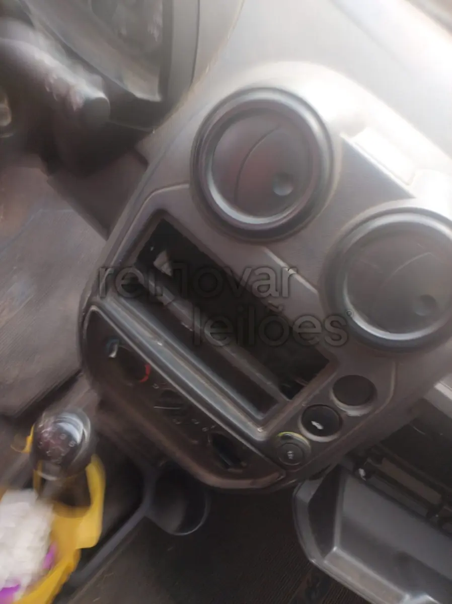 LOTE 003 - AUTOMÓVEL FORD KA FLEX, COR VERMELHA, 2011/2012