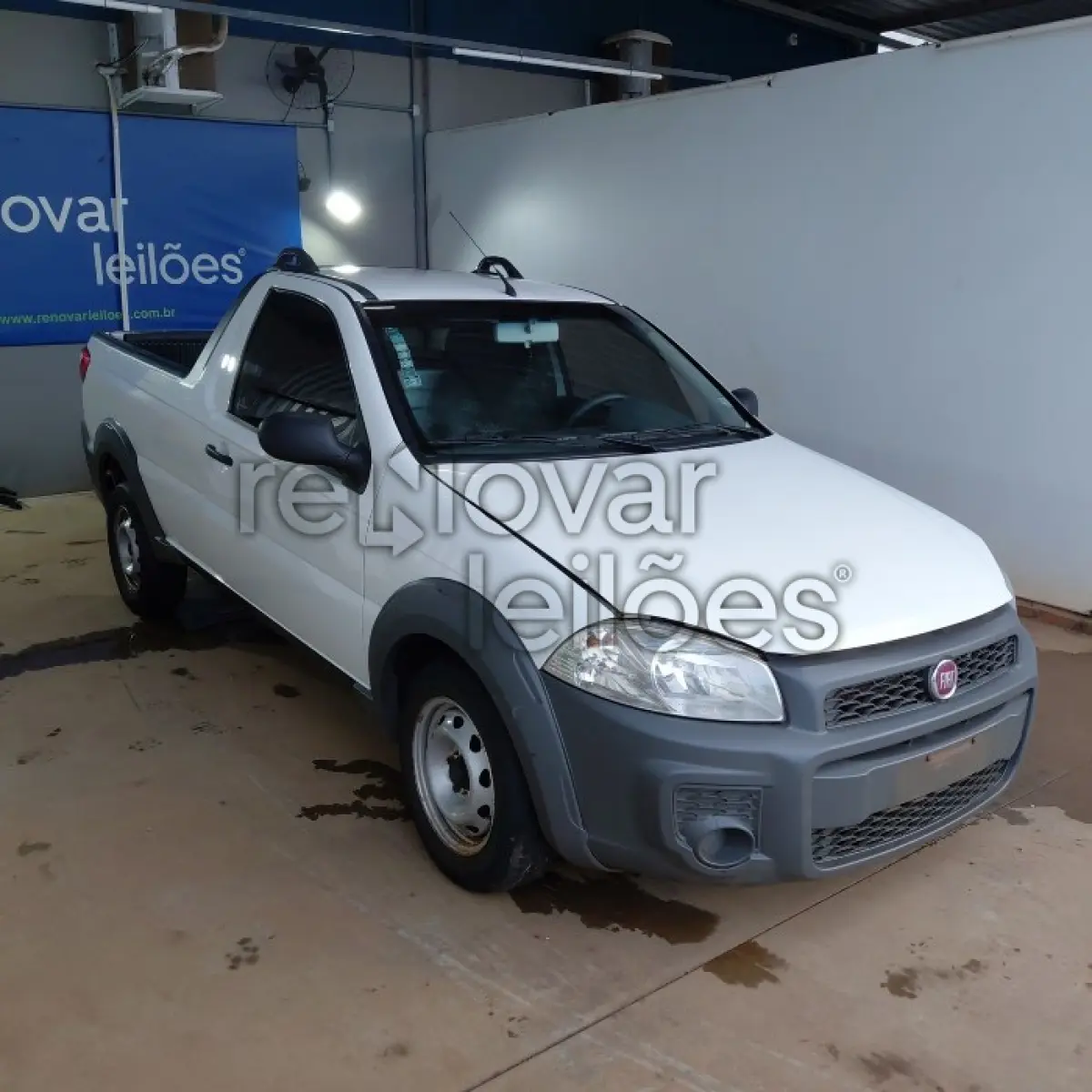 LOTE 073 - FIAT STRADA WORKING - ANO 2013/2014 - COMPLETO - SICREDI PLANALTO