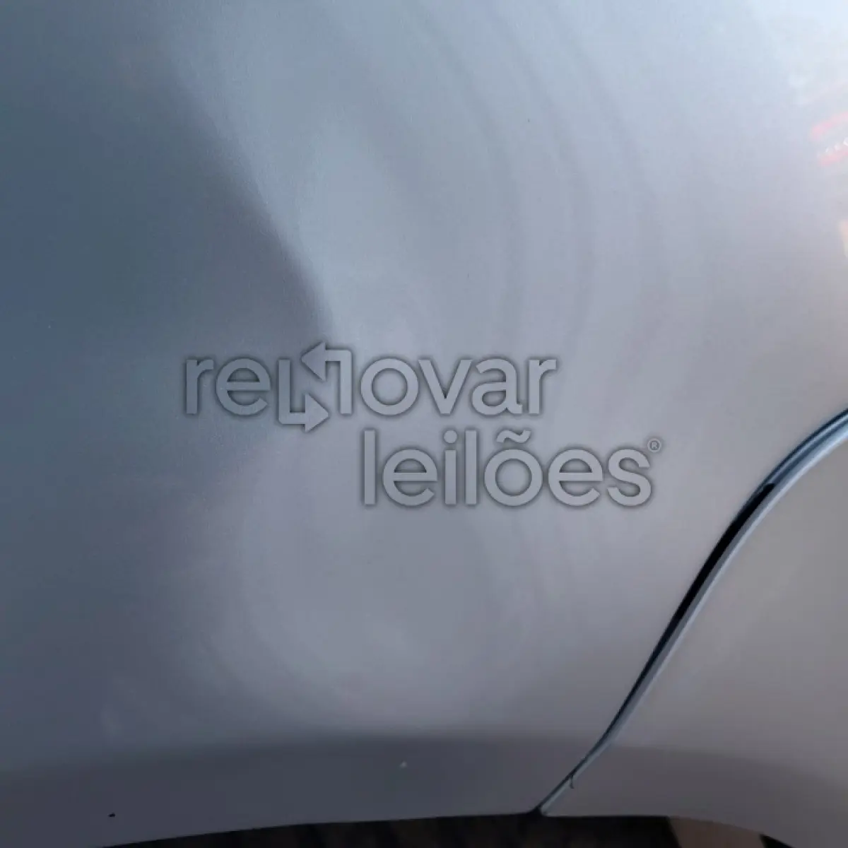 LOTE 029 - VOLKSWAGEN FOX 16 PRIME GII - ANO 2010/2011 - COMPLETO - SICREDI RAIZES - INDÍCIO DE SINISTRO E PASSAGEM POR LEILÃO