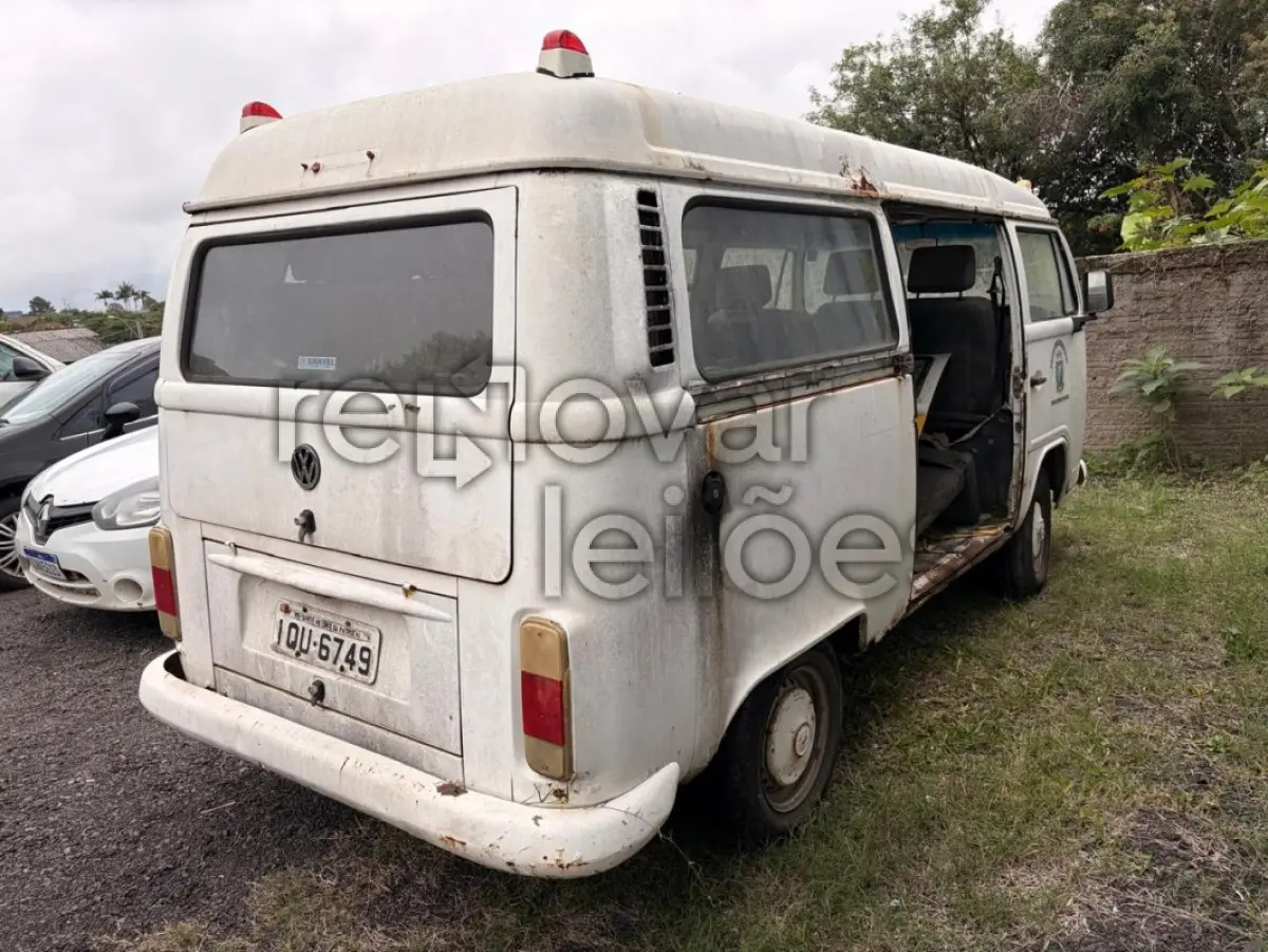 LOTE 005 - VW/KOMBI / ANO 2010 / PLACA I**-***9