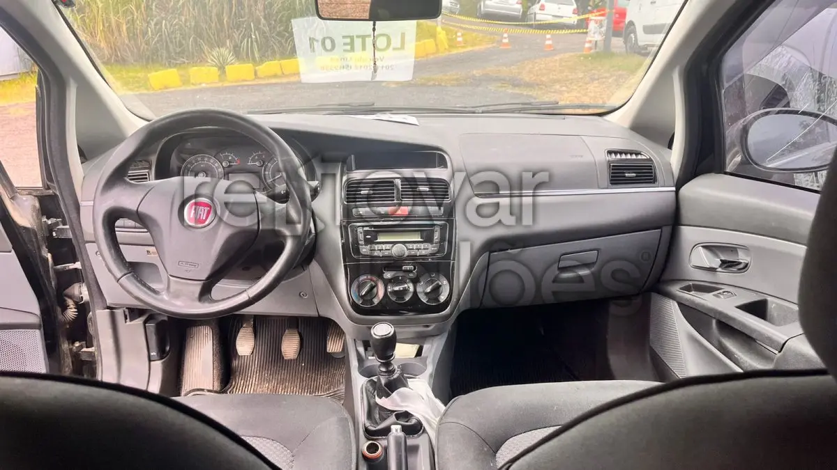 LOTE 001 - FIAT/LINEA ESSENCE 1.8 / ANO 2011/2012 / PLACA I**-***8
