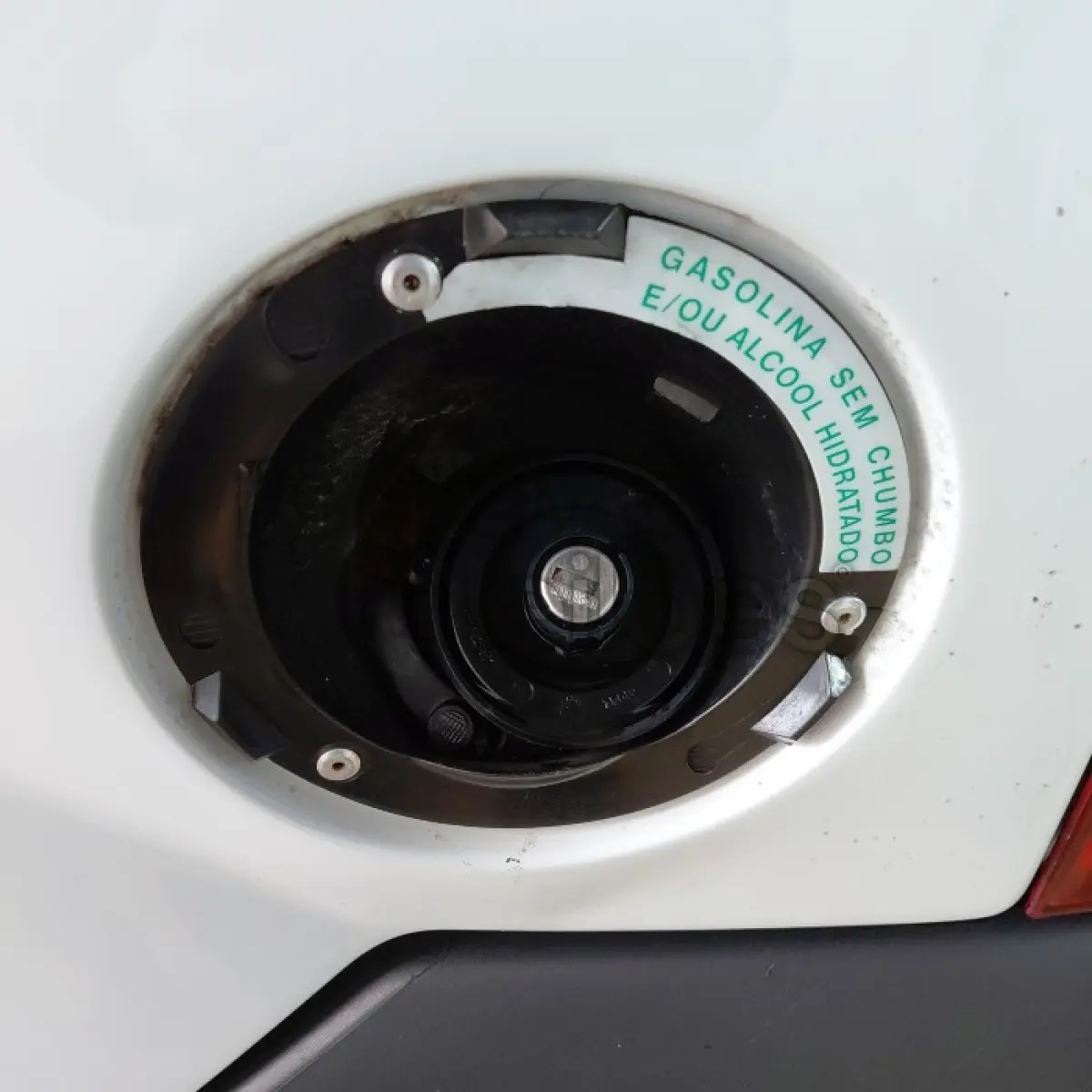 LOTE 015 - RENAULT RENAULT KGOO EXPRESS16 - ANO 2017/2018 - COMPLETO CRESOL CENTRO SUL - DEPOSITADO EM SANTO ÂNGELO/RS