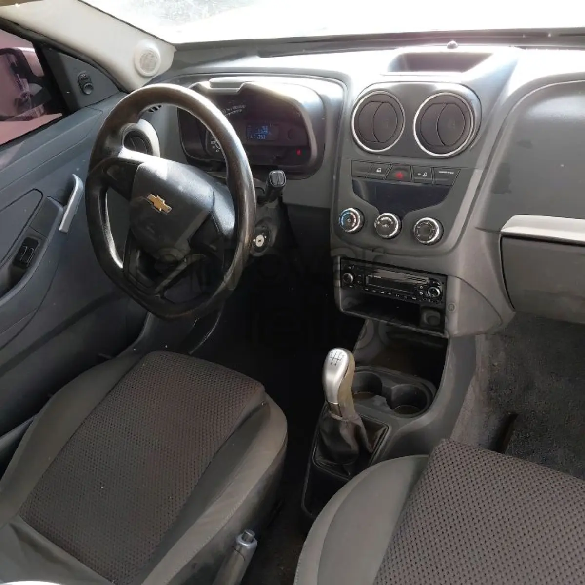 LOTE 008 - CHEVROLET MONTANA LS - ANO 2013/2014 - COMPLETO - SICREDI INTEGRAÇÃO LAJEADO- DEPOSITADO EM SANTO ÂNGELO/RS