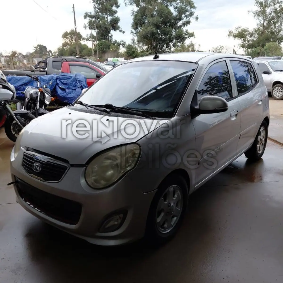 LOTE 011 - KIA PICANTO EX3 10L - ANO 2010/2011 - COMPLETO - SICREDI GERAÇÕES - DEPOSITADO EM SANTO ÂNGELO/RS