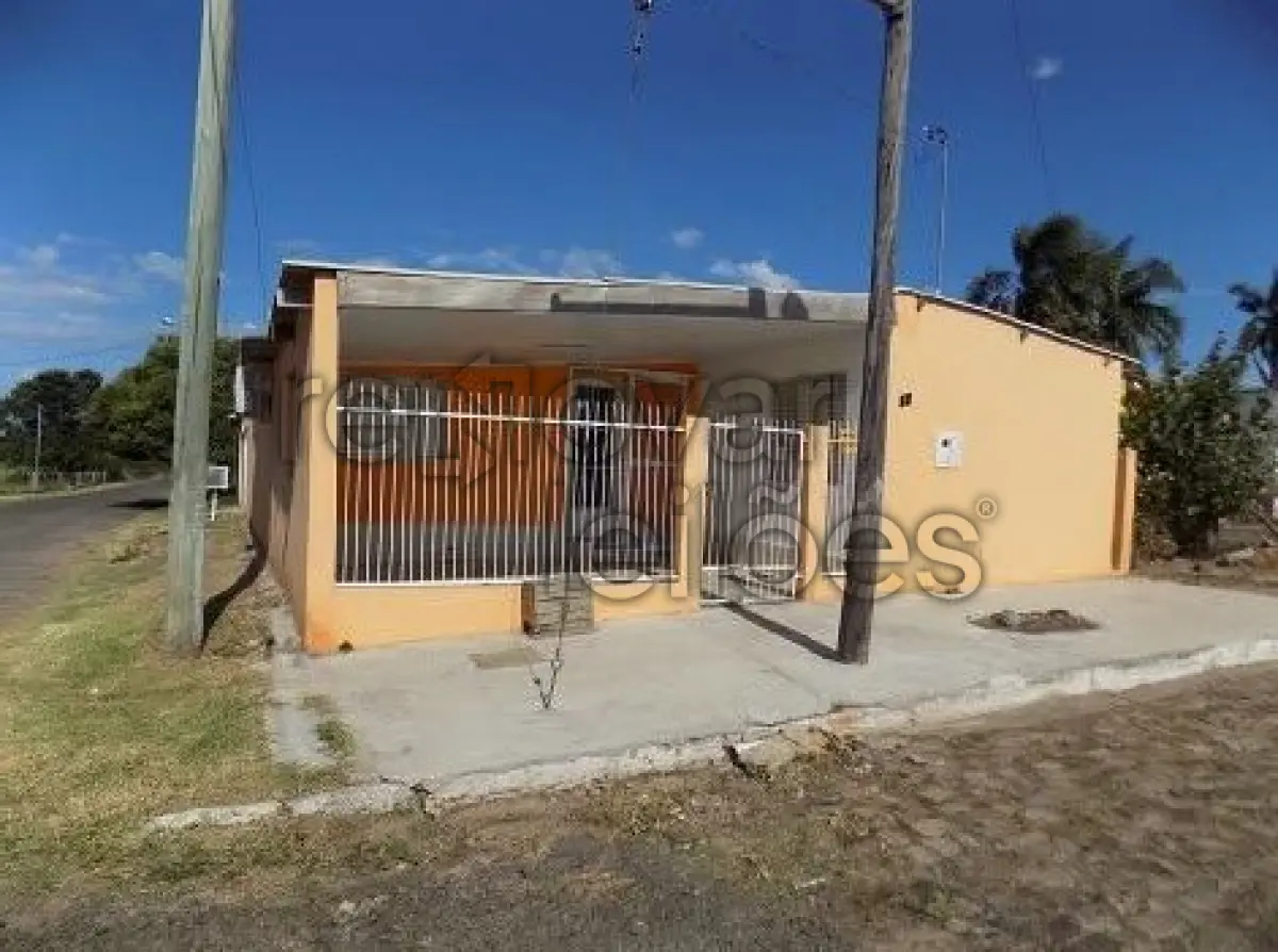 LOTE 001 - CASA C/ 162,75 M² - QUARAÍ  / RS