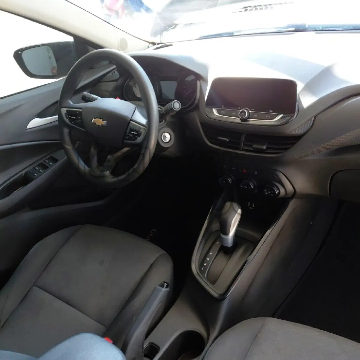 LOTE 023 - CHEVROLET ONIX PLUS 10TAT NB - ANO 2021/2021 - COMPLETO - VIA CERTA - DEPOSITADO EM SANTO ÂNGELO/RS