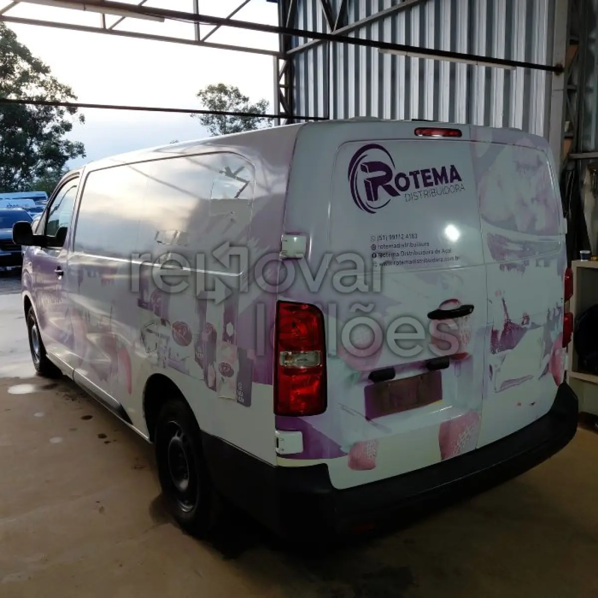 LOTE 017 - CITROEN CITROEN JUMPY CARGO - ANO 2022/2023 - COMPLETO - SICREDI CAMINHO DAS AGUAS - INDICIO DE SINISTRO E PASSAGEM POR LEILÃO - DEPOSITADO EM SANTO ÂNGELO/RS
