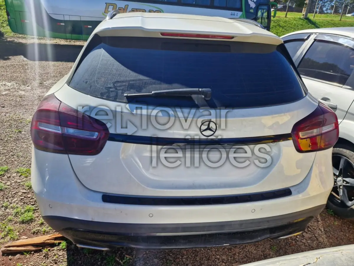 LOTE 005 - M.BENZ GLA200 - ANO 2014/2015 - COMPLETO - SICREDI PIONEIRA - DEPOSITADO EM IJUI/RS