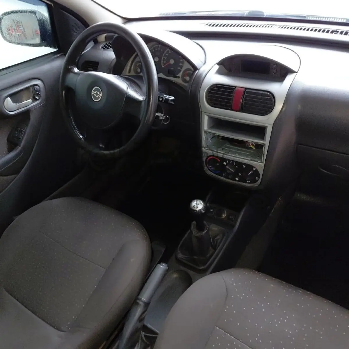 LOTE 001 - CHEVROLET CORSA SEDAN PREMIUM - ANO 2008/2009 - COMPLETO - SICREDI PIONEIRA - DEPOSITADO EM SANTO ÂNGELO/RS