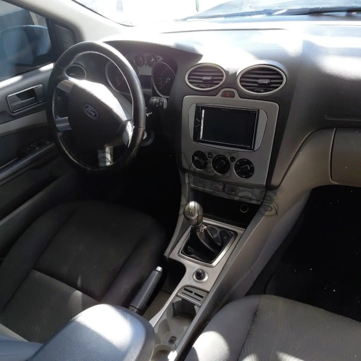 LOTE 019 - I FORD FOCUS 2.0L HA - ANO 2008/2009 - COMPLETO - SICREDI LIBERDADE - INDICIO DE SINISTRO E PASSAGEM POR LEILÃO - DEPOSITADO EM SANTO ÂNGELO/RS