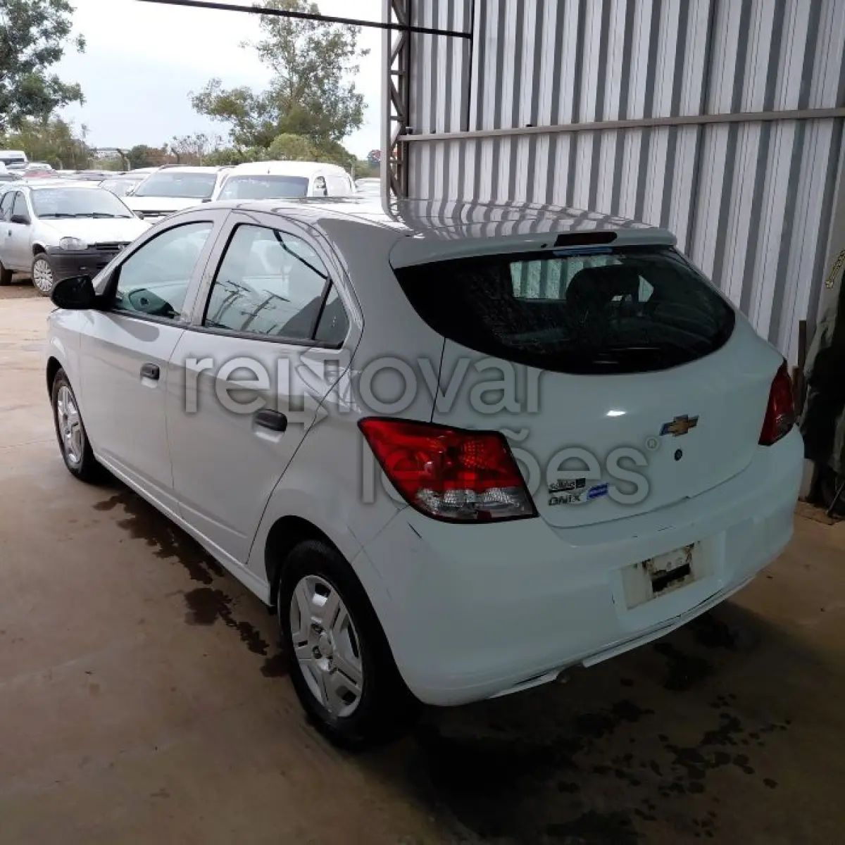 LOTE 004 - CHEVROLET ONIX 10MT JOYE - ANO 2017/2018 - COMPLETO - SICREDI PIONEIRA - DEPOSITADO EM SANTO ÂNGELO/RS