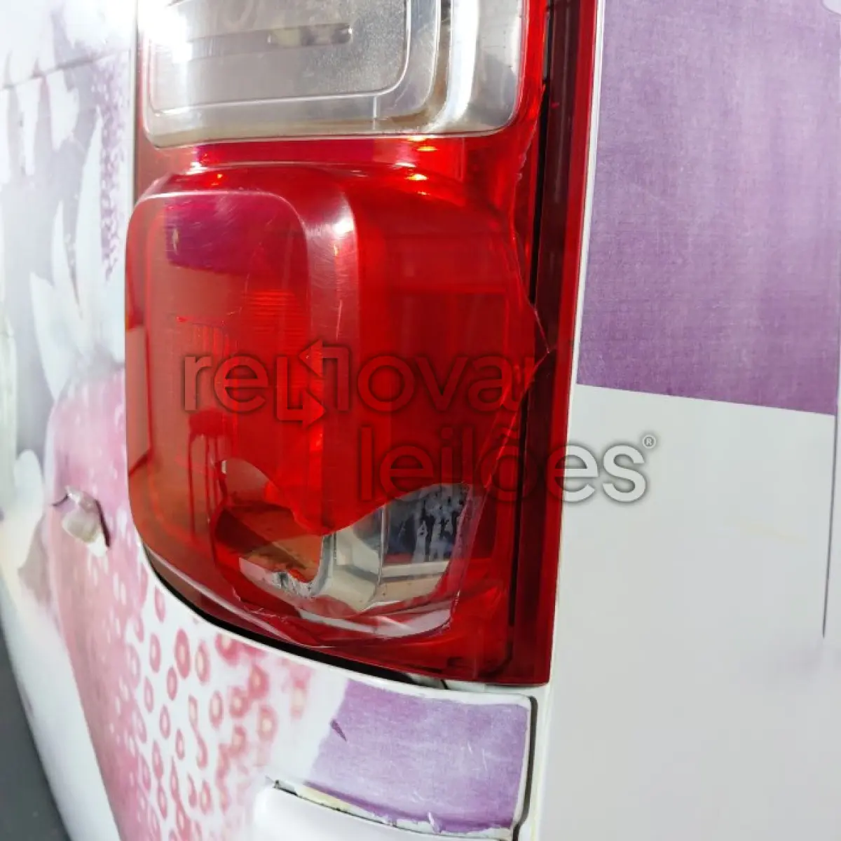 LOTE 017 - CITROEN CITROEN JUMPY CARGO - ANO 2022/2023 - COMPLETO - SICREDI CAMINHO DAS AGUAS - INDICIO DE SINISTRO E PASSAGEM POR LEILÃO - DEPOSITADO EM SANTO ÂNGELO/RS