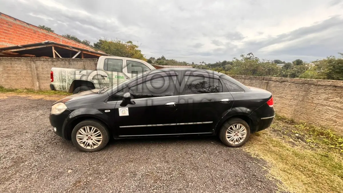 LOTE 001 - FIAT/LINEA ESSENCE 1.8 / ANO 2011/2012 / PLACA I**-***8