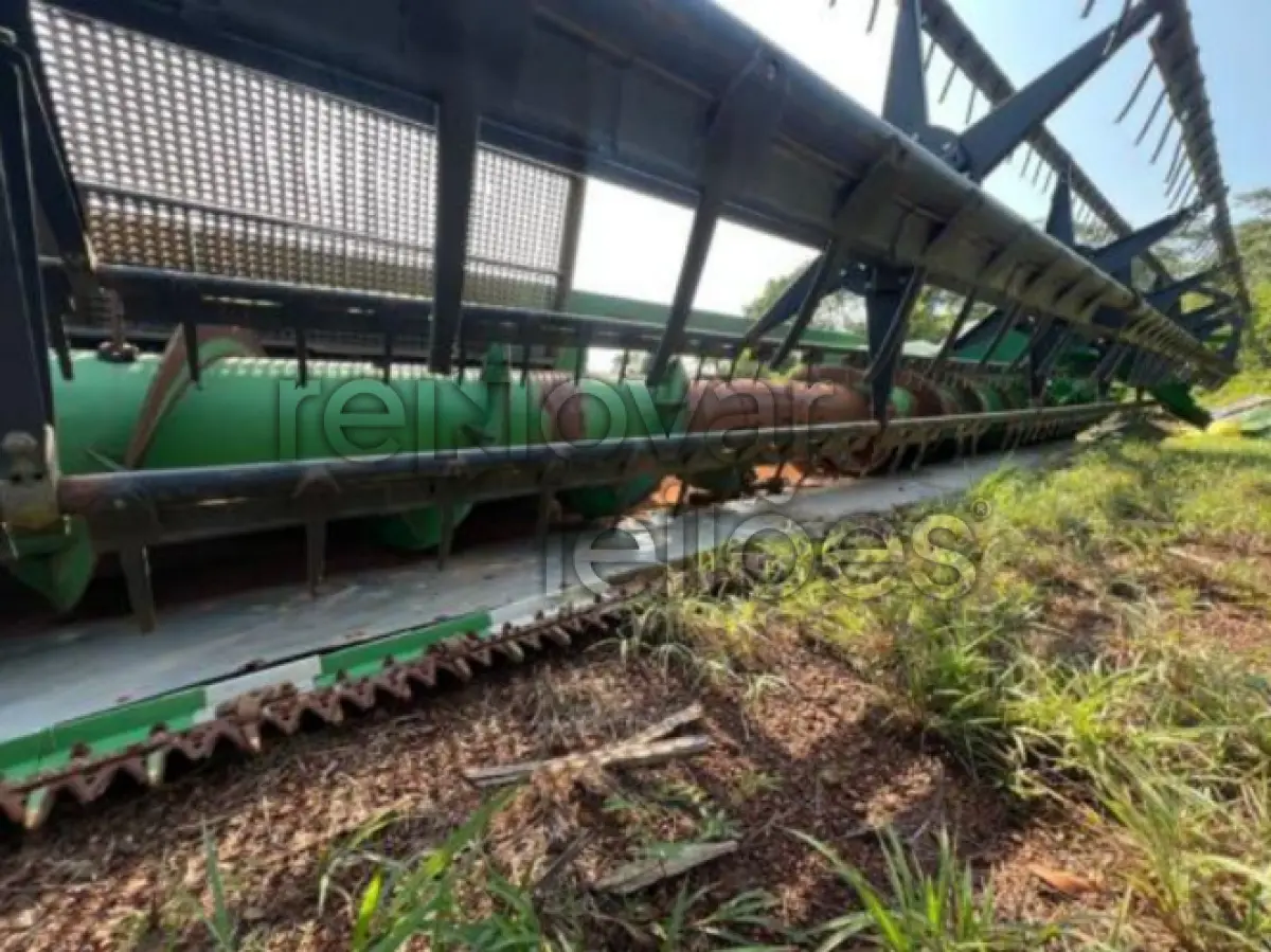 LOTE 039 - PLATAFORMA JOHN DEERE 635F - ANO 2014 - CRESOL COOPERAR - DEPOSITADO EM TRÊS DE MAIO/RS