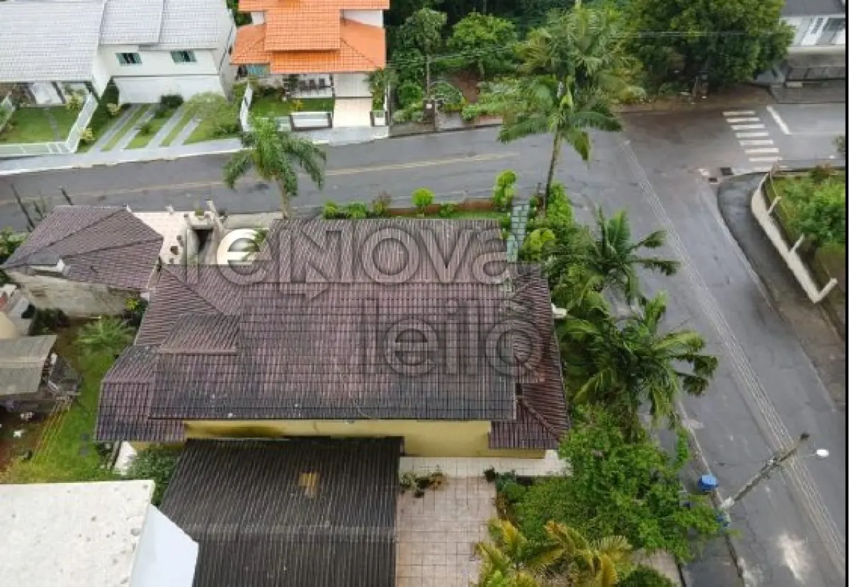 LOTE 002 - CASA C / 240 M² + EDÍCULA C / 56 M² - PIRATUBA / SC