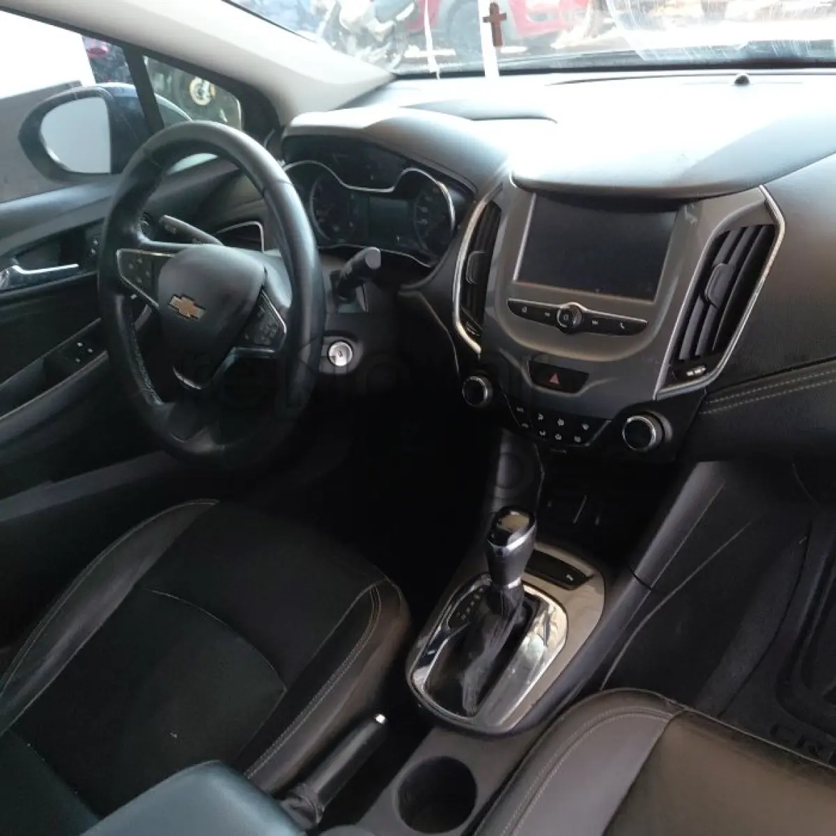 LOTE 018 - I CHEV CRUZE LT NB AT - ANO 2016/2017 - COMPLETO - SICREDI LIBERDADE -  DEPOSITADO EM SANTO ÂNGELO/RS