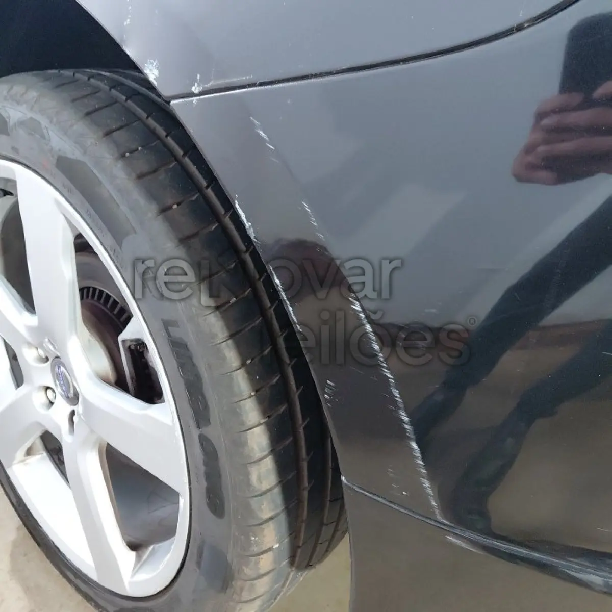 LOTE 032 - VOLVO XC60 - ANO 2014/2015 - COMPLETO - SICREDI ALIANÇA - DEPOSITADO EM SANTO ANGELO/RS