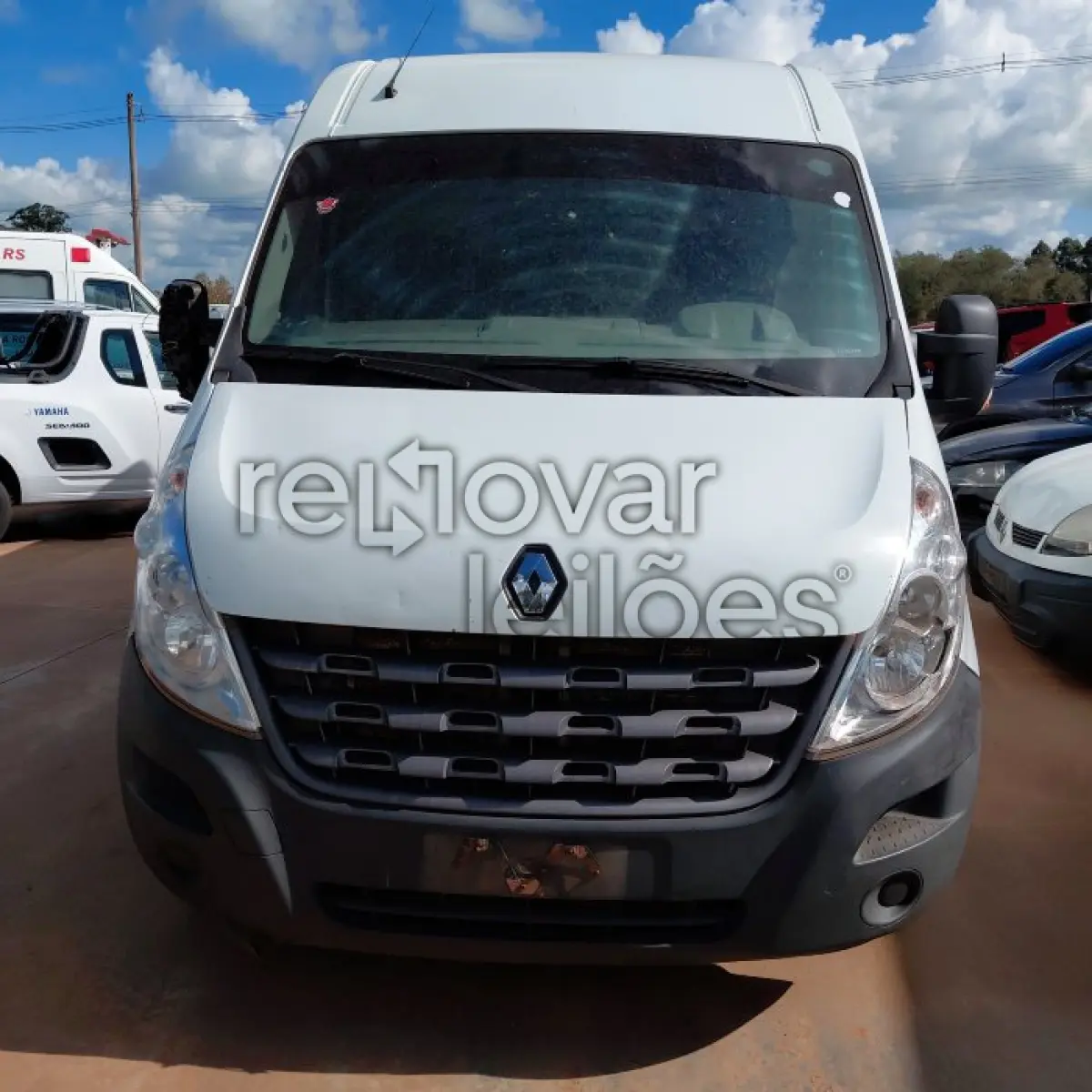 LOTE 069 - RENAULT MASTER - ANO 2015/2016 - COMPLETO - SICREDI RAIZES - DEPOSITADO EM SANTO ANGELO/RS
