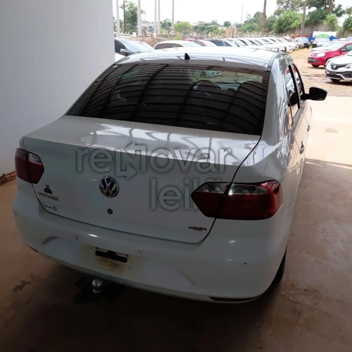 LOTE 010 - VOLKSWAGEN VOYAGE 1.0 - ANO 2012/2013 - COMPLETO - VIA CERTA - DEPOSITADO EM SANTO ANGELO/RS