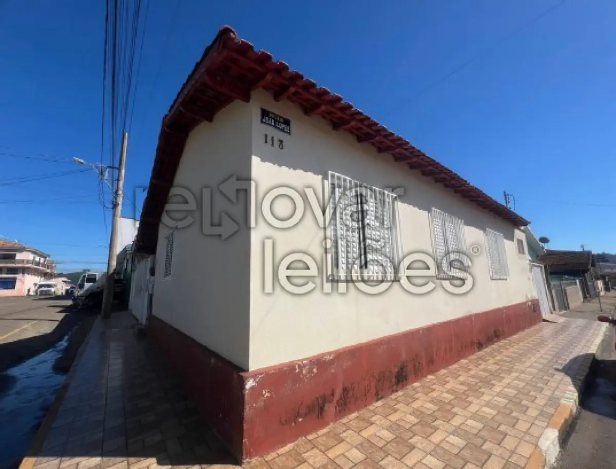 LOTE 001 - CASA C/ 77,00 M² - MONTE BELO / MG