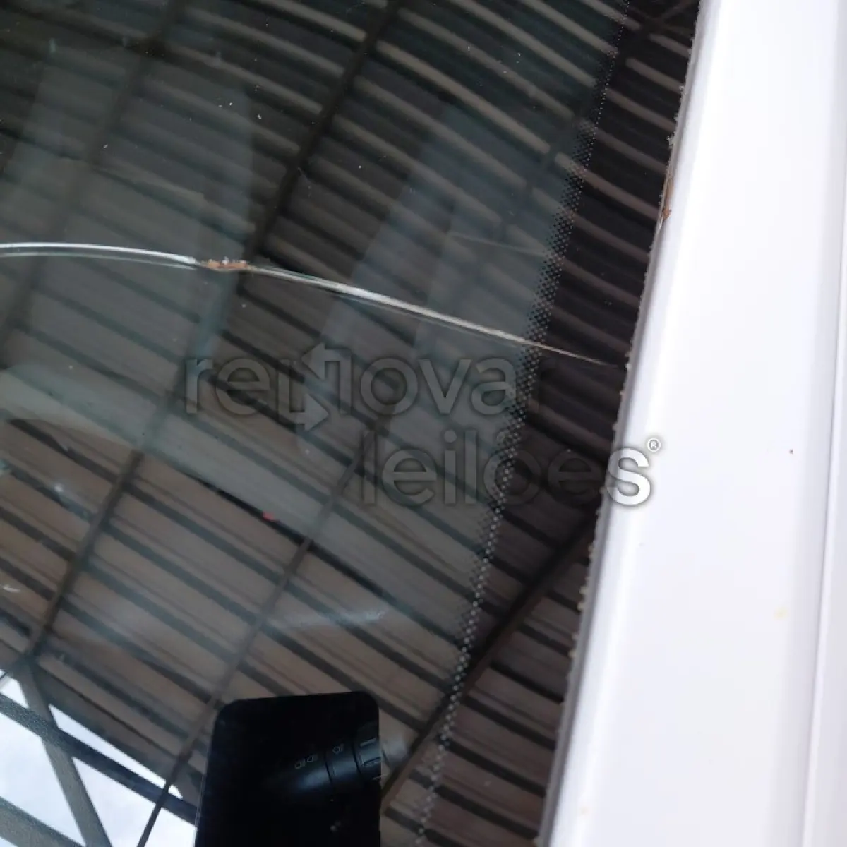 LOTE 010 - VOLKSWAGEN VOYAGE 1.0 - ANO 2012/2013 - COMPLETO - VIA CERTA - DEPOSITADO EM SANTO ANGELO/RS