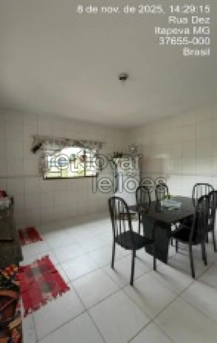 LOTE 001 - CASA C/ 303,52 M² - ITAPEVA / MG