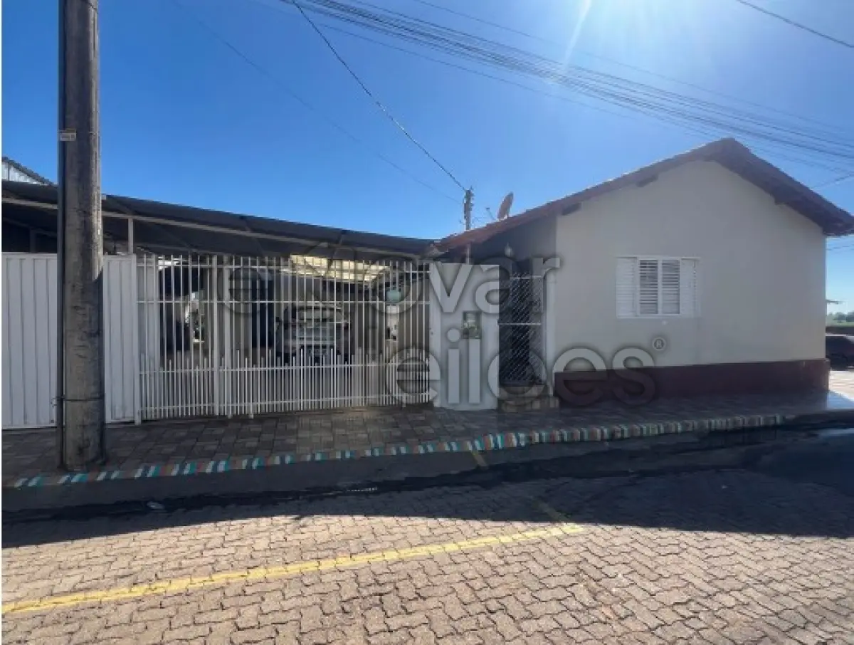 LOTE 001 - CASA C/ 77,00 M² - MONTE BELO / MG