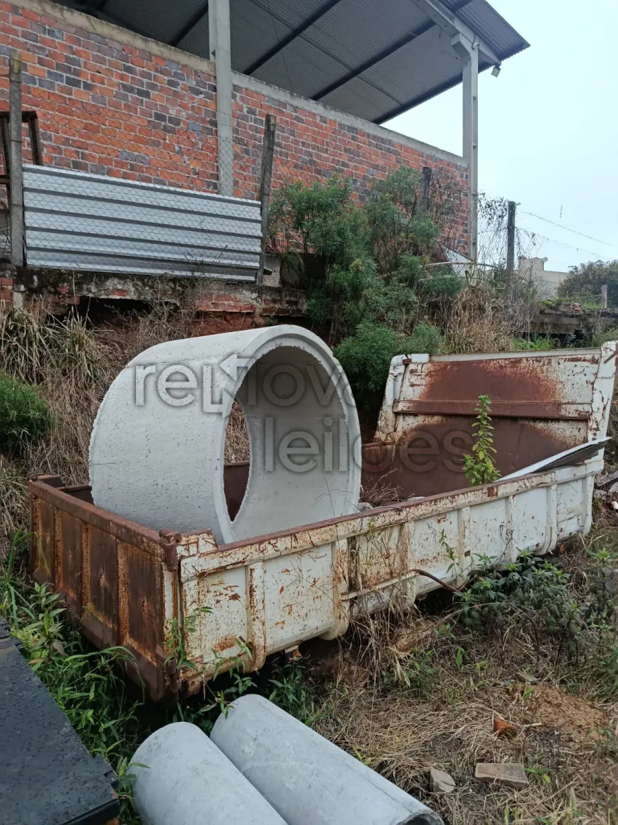 LOTE 006 - CAÇAMBA PARA CAMINHÃO 2 EIXOS