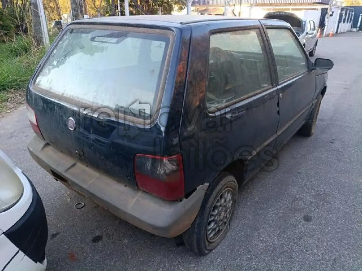 LOTE 013 - FIAT UNO - ANO 2009/2010 - SICREDI SEMENTES DO SUL - DEPOSITADO EM BETIM/MG