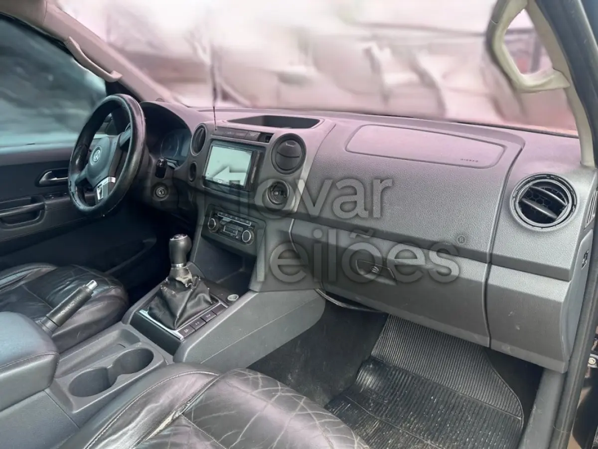 LOTE 058 - VOLKSWAGEN AMAROK CD 4X4 HIGH - ANO 2010/2011 - COMPLETO - SICREDI CAMINHO DAS ÁGUAS - DEPOSITADO EM SANTO ÂNGELO/RS