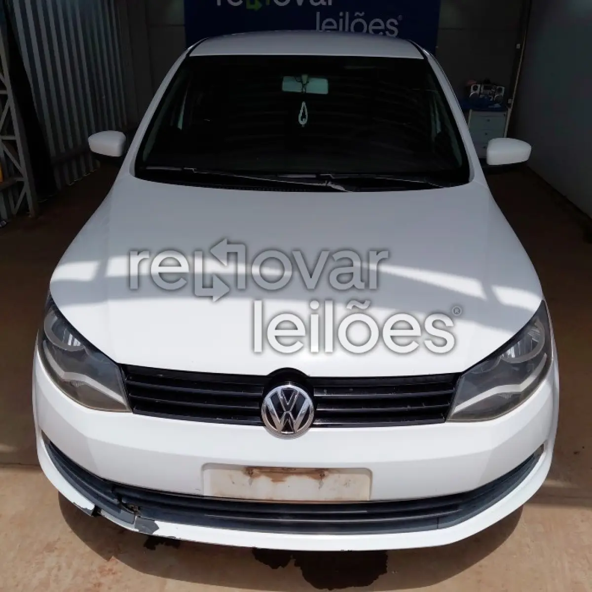 LOTE 010 - VOLKSWAGEN VOYAGE 1.0 - ANO 2012/2013 - COMPLETO - VIA CERTA - DEPOSITADO EM SANTO ANGELO/RS