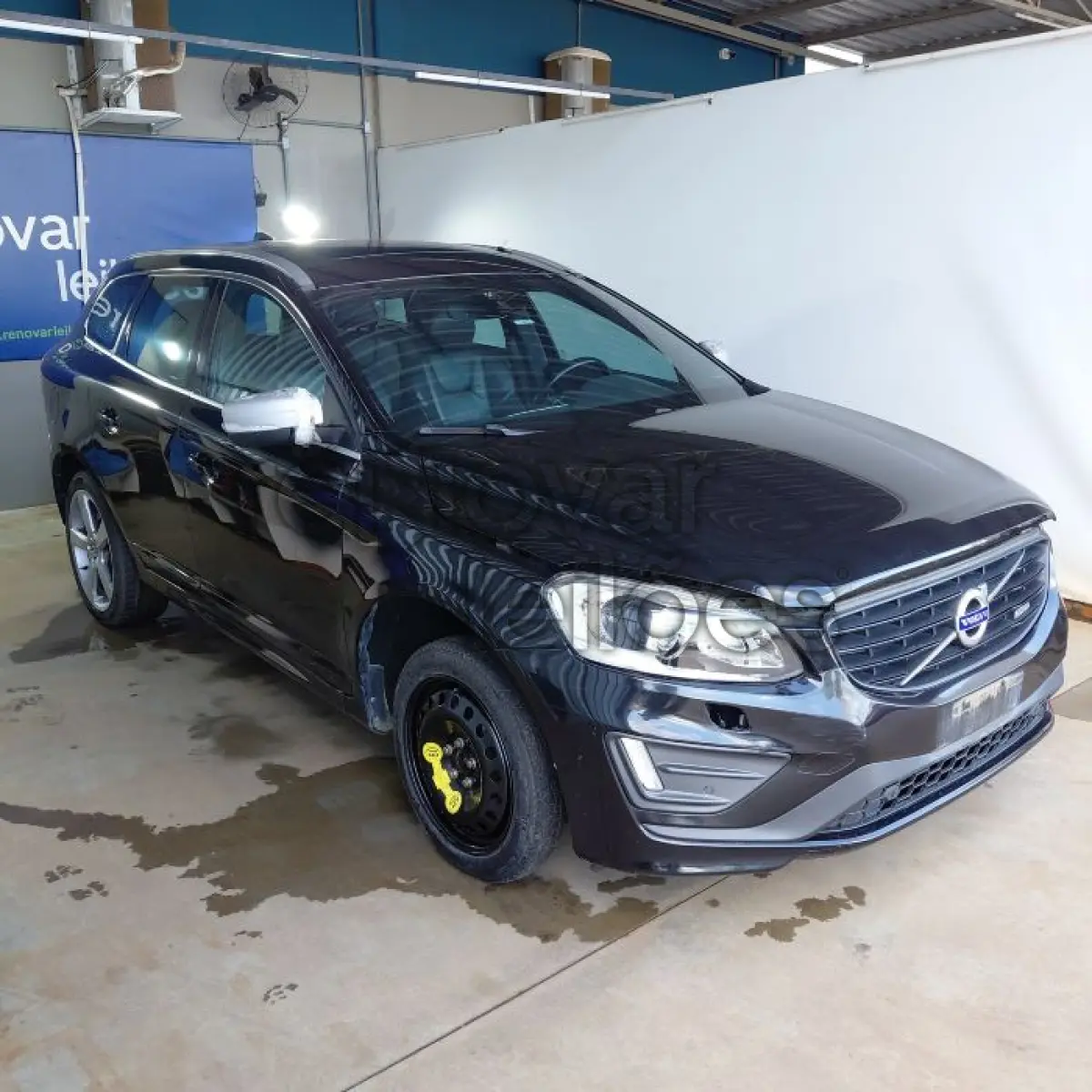 LOTE 032 - VOLVO XC60 - ANO 2014/2015 - COMPLETO - SICREDI ALIANÇA - DEPOSITADO EM SANTO ANGELO/RS