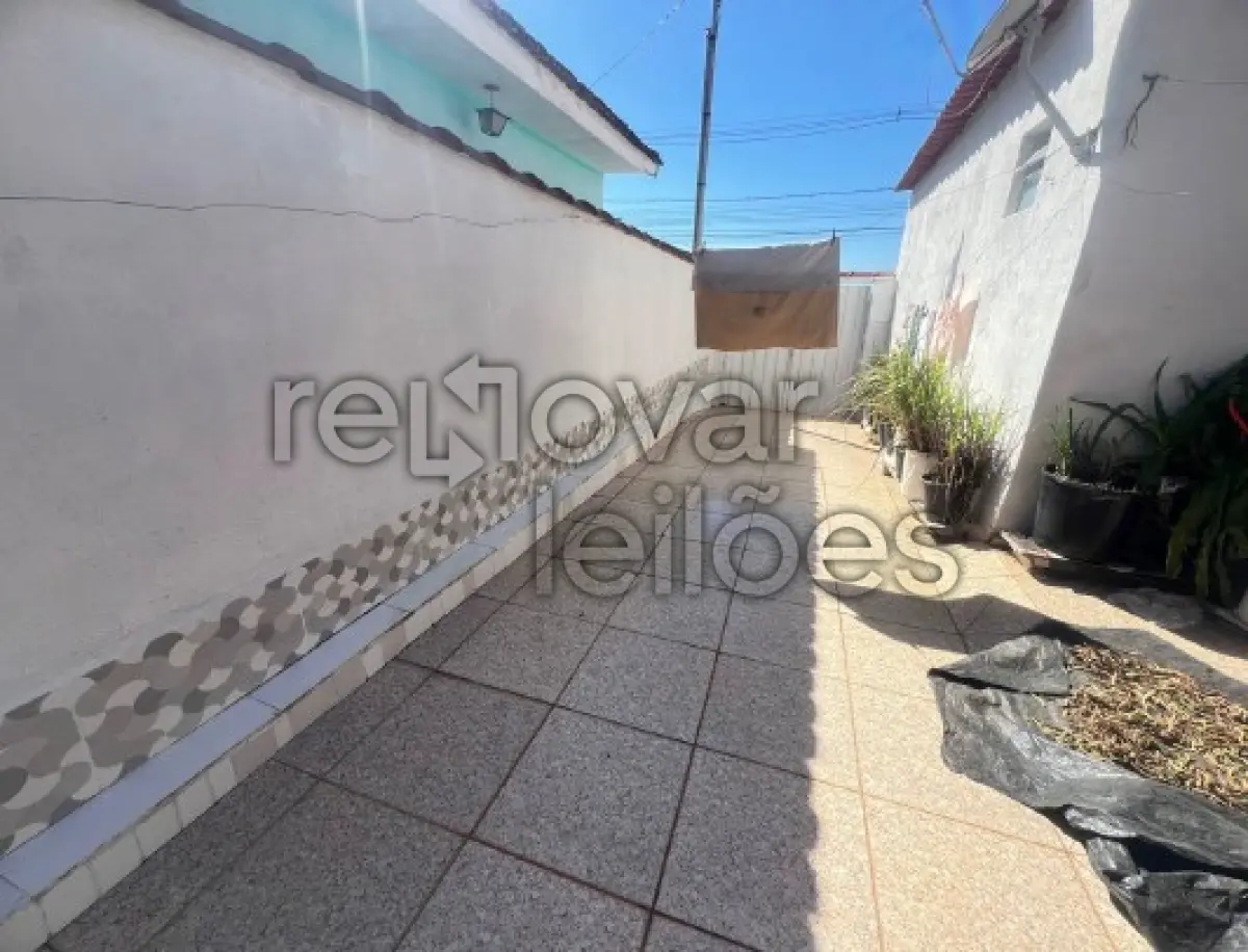 LOTE 001 - CASA C/ 77,00 M² - MONTE BELO / MG