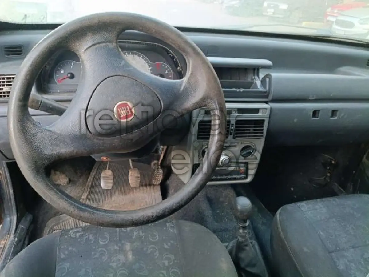 LOTE 013 - FIAT UNO - ANO 2009/2010 - SICREDI SEMENTES DO SUL - DEPOSITADO EM BETIM/MG