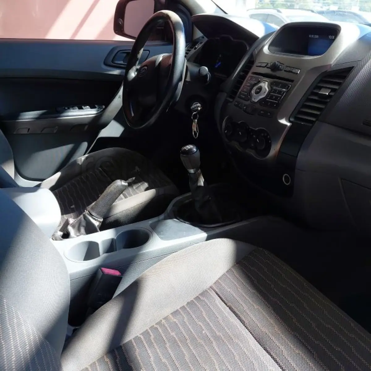LOTE 073 - FORD RANGER XLS - ANO 2012/2013 - COMPLETO - SICREDI PLANALTO - DEPOSITADO EM SANTO ANGELO/RS