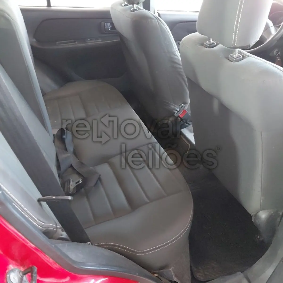 LOTE 001 - MITSUBISHI PAJERO - ANO 2013/2014 - SICREDI LIBERDADE - PASSAGEM POR LEILÃO - DEPOSITADO EM SANTO ANGELO/RS
