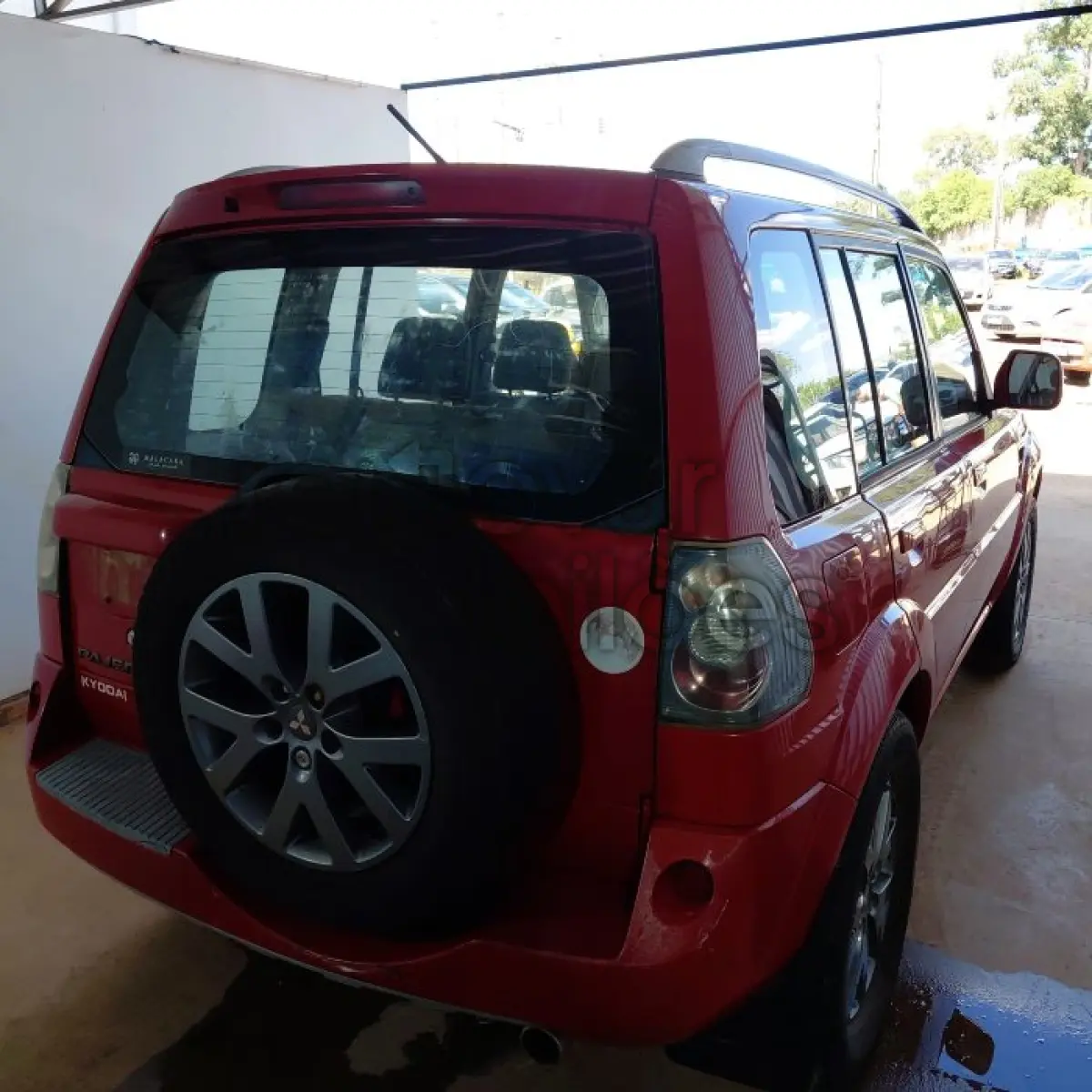 LOTE 001 - MITSUBISHI PAJERO - ANO 2013/2014 - SICREDI LIBERDADE - PASSAGEM POR LEILÃO - DEPOSITADO EM SANTO ANGELO/RS