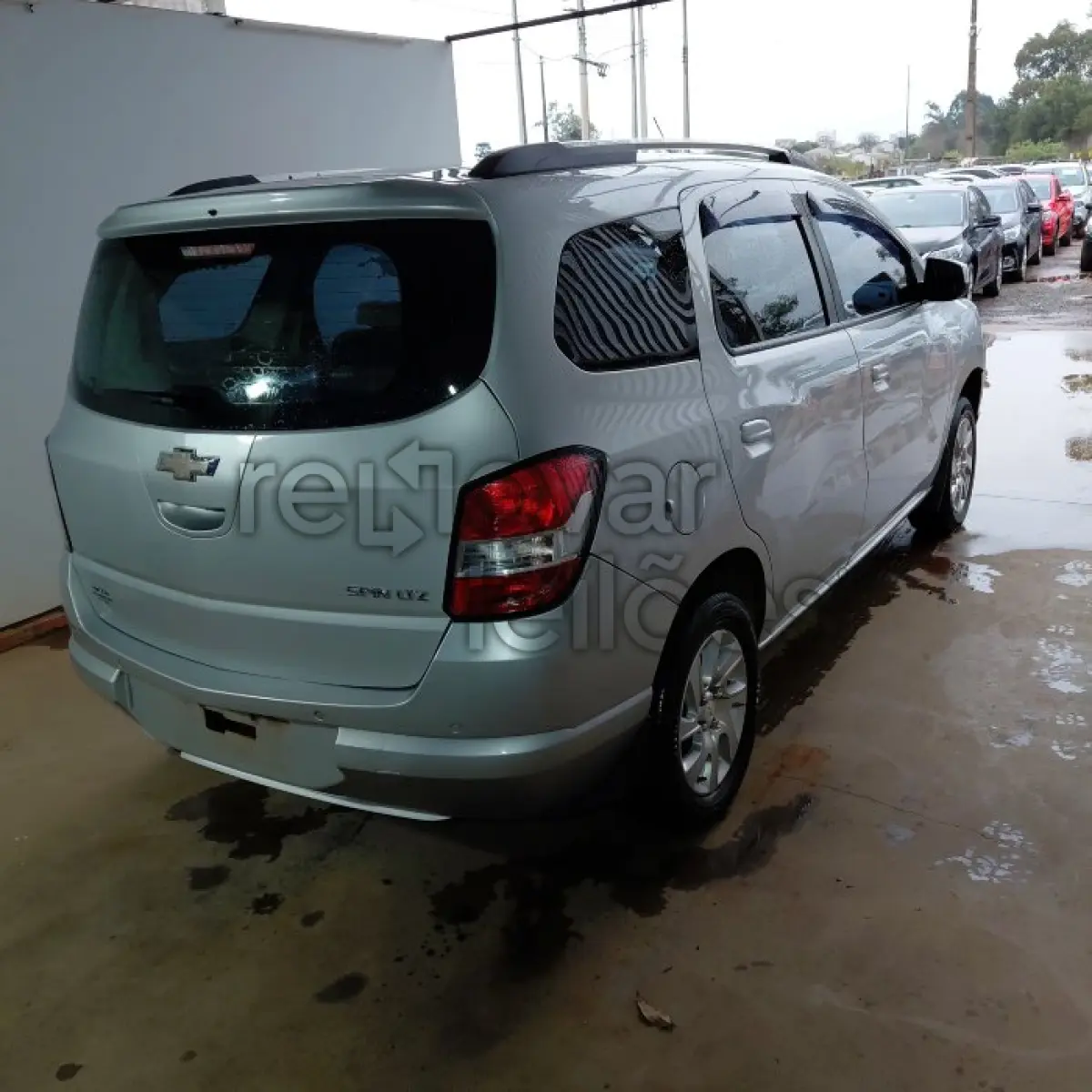 LOTE 016 - CHEVROLET SPIN - ANO 2014/2015 - COMPLETO - SICREDI CONFIANÇA - DEPOSITADO EM SANTO ANGELO/RS