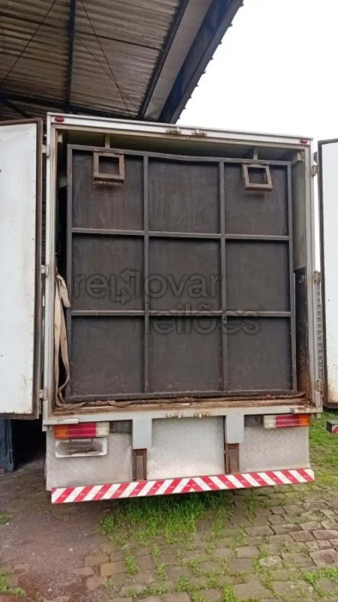 LOTE 034 - M.BENZ ACCELO 1016 - ANO 2018/2018 - SICREDI PIONEIRA - DEPOSITADO EM NOVA PETROPOLIS/RS