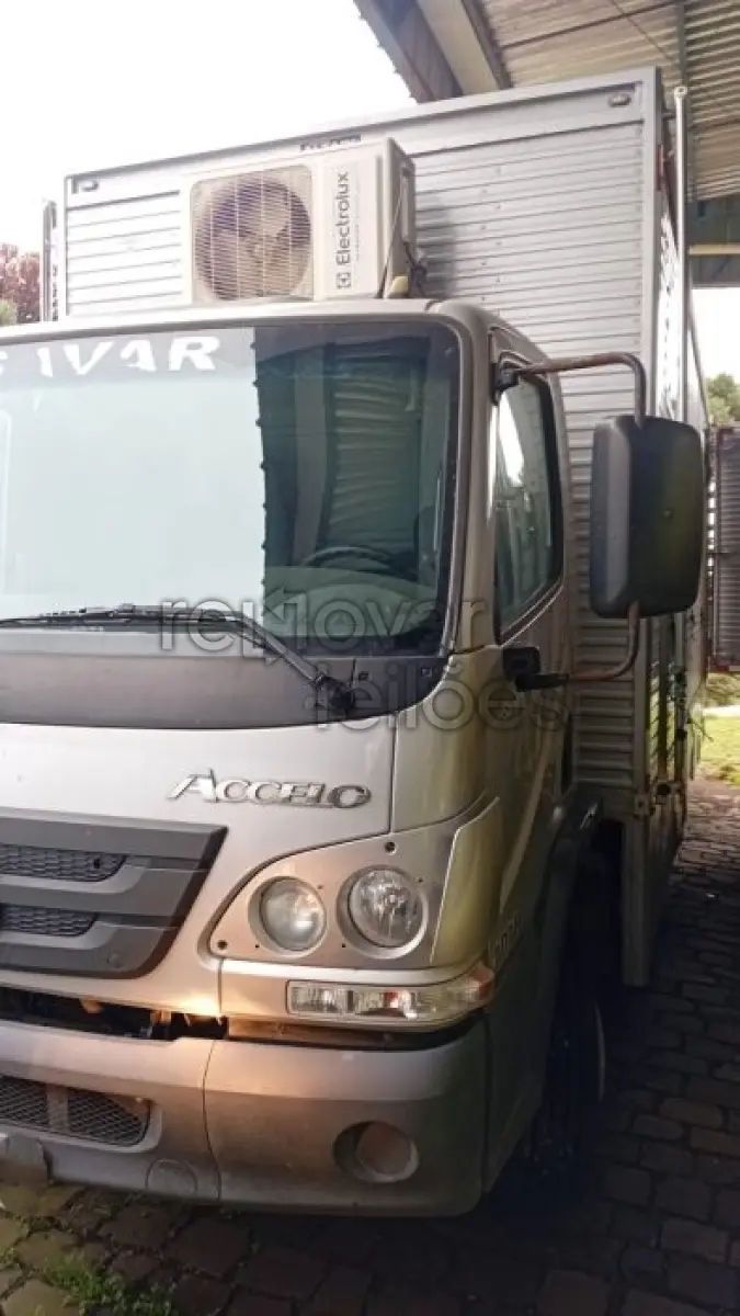 LOTE 034 - M.BENZ ACCELO 1016 - ANO 2018/2018 - SICREDI PIONEIRA - DEPOSITADO EM NOVA PETROPOLIS/RS