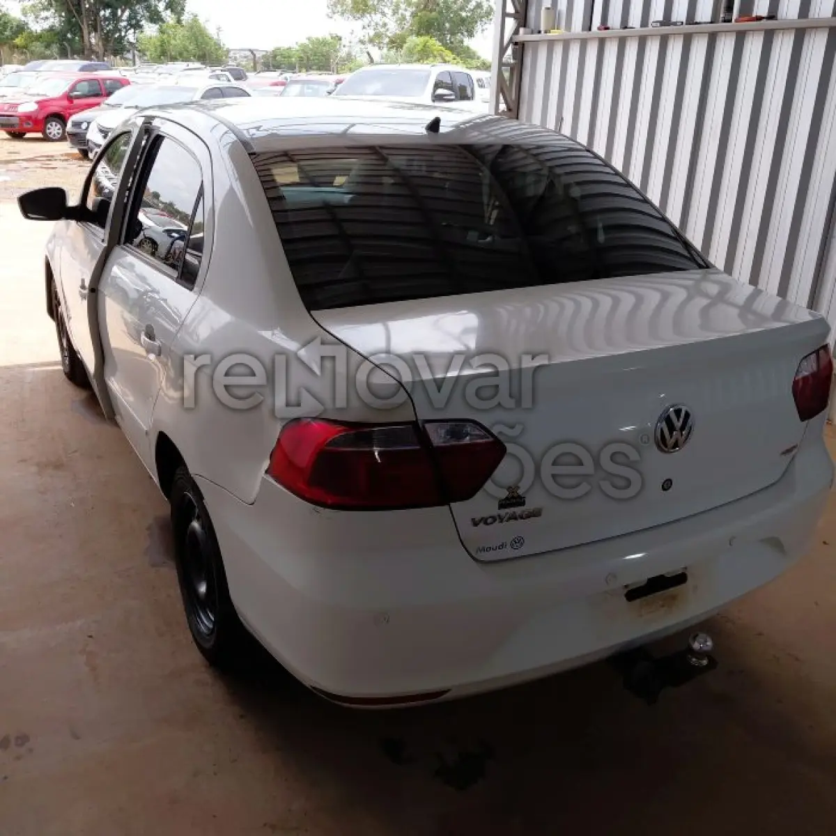 LOTE 010 - VOLKSWAGEN VOYAGE 1.0 - ANO 2012/2013 - COMPLETO - VIA CERTA - DEPOSITADO EM SANTO ANGELO/RS