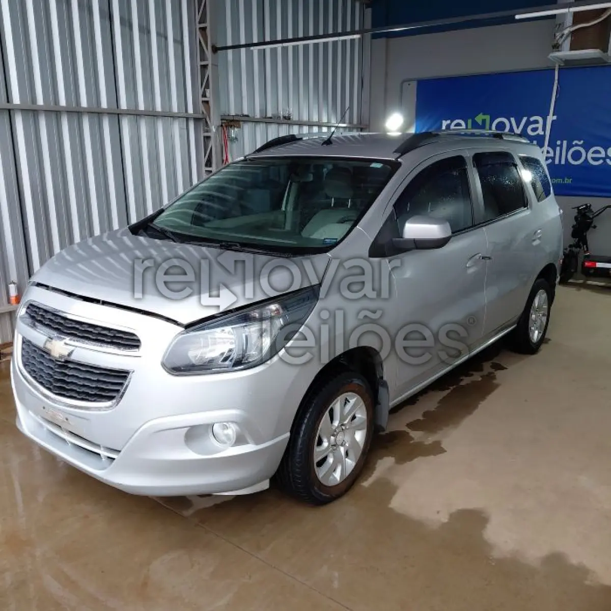 Foto de CHEVROLET SPIN - ANO 2014/2015 - COMPLETO - SICREDI CONFIANÇA - DEPOSITADO ...