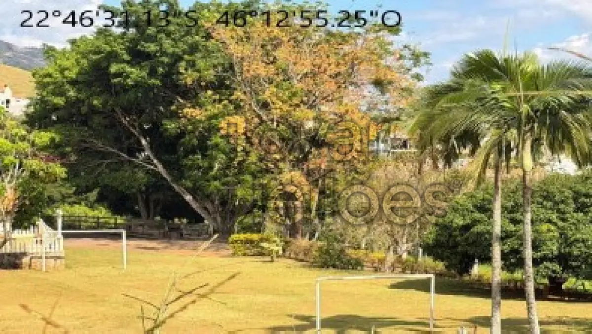 LOTE 001 - CASA C/ 303,52 M² - ITAPEVA / MG