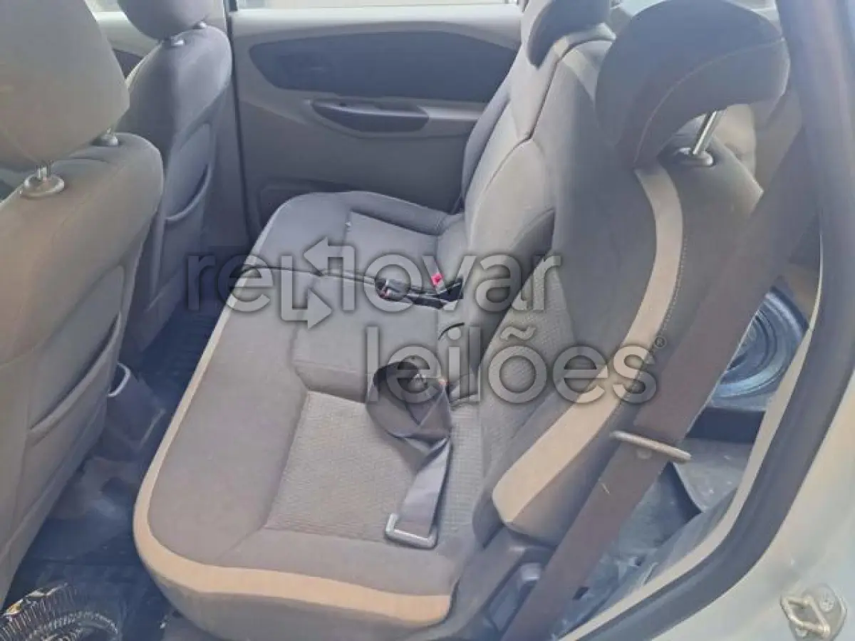 LOTE 011 - CHEVROLET SPIN - ANO 2012/2013 - COMPLETO - SICREDI SEMENTES DO SUL  - DEPOSITADO EM BETIM/MG