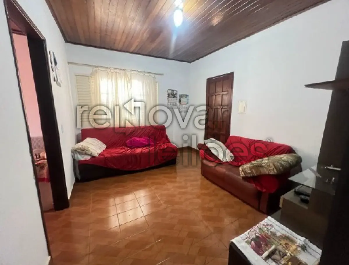 LOTE 001 - CASA C/ 77,00 M² - MONTE BELO / MG
