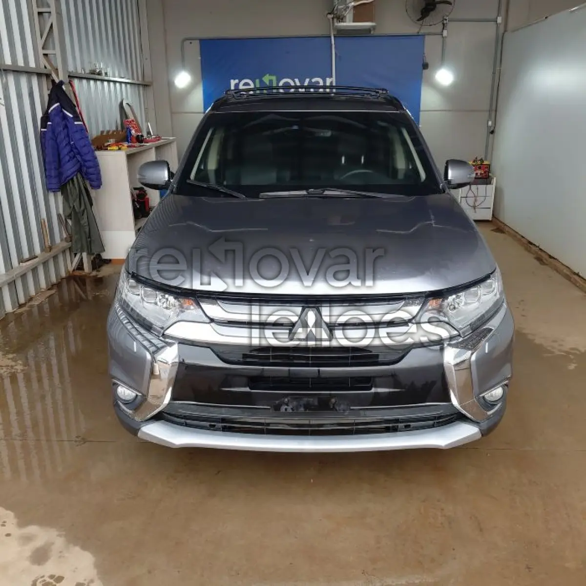 LOTE 022 - MITSUBISHI OUTLANDER 3.0 GT - ANO 2015/2016 - COMPLETO - SICREDI BOTUCARAÍ - DEPOSITADO EM SANTO ÂNGELO/RS